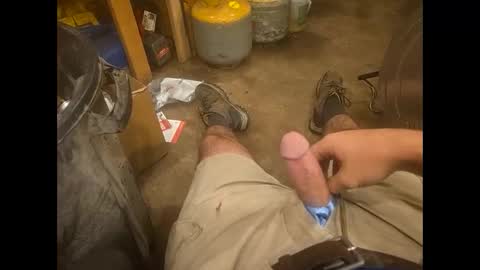 Snapshot of bombinshaman chatting on 09/24/25, 04:43 bombinshaman online show from 09/24/25, 04:43