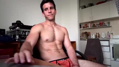 Snapshot of bondi333 chatting on 12/20/24, 09:11 Bondi online show from 12/20/24, 09:11