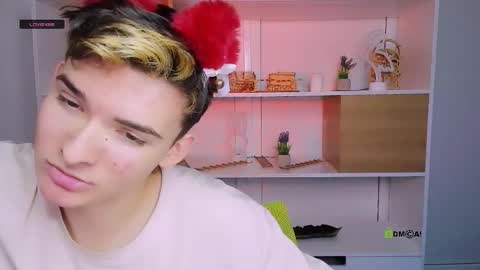 bondi_vv online show from 12/01/25, 07:30