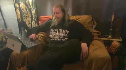Snapshot of bongskum38 chatting on 02/07/26, 06:39 Bjorn Feral online show from 02/07/26, 06:39