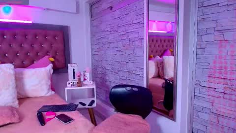 i AM Bonnie  online show from 10/24/25, 04:42