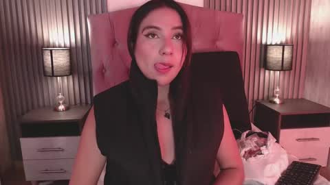 bonnali_lune online show from 10/07/25, 10:29