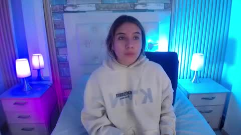 bonnali_lune online show from 03/26/26, 03:12