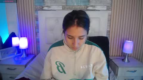 Snapshot of bonnali_lune chatting on 04/27/26, 08:40 bonnali_lune online show from 04/27/26, 08:40