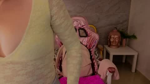 Bonnie  online show from 04/18/26, 07:07