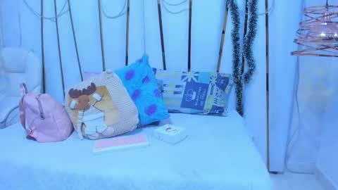 Bonnie online show from 12/21/25, 07:10