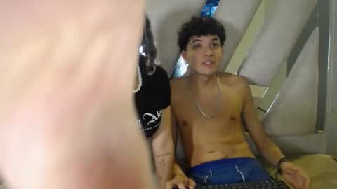 bonnieandclydecf online show from 12/21/25, 03:30