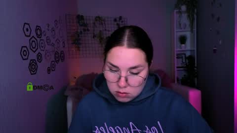 Snapshot of bonniemuse_ chatting on 04/02/26, 06:55 Bonnie online show from 04/02/26, 06:55