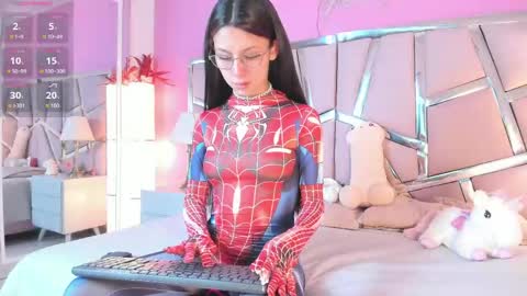 Snapshot of bonniepark_ chatting on 04/18/26, 05:06 Bonnie online show from 04/18/26, 05:06
