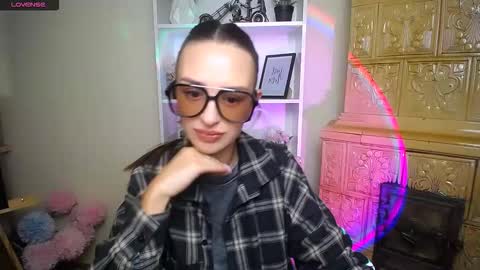 Bonnie online show from 11/20/25, 09:20