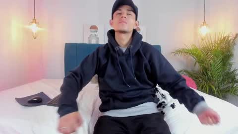 bonny_and_carrot online show from 02/19/25, 01:40