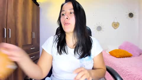 sofia  online show from 12/27/24, 06:42