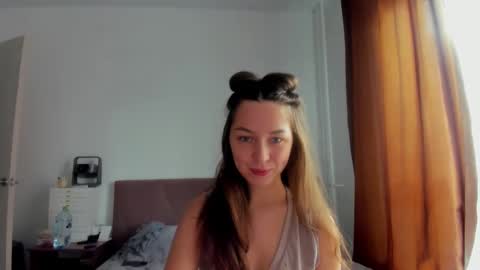 Snapshot of bonny_kimberly chatting on 10/12/25, 08:24 Bonny Kimberly online show from 10/12/25, 08:24