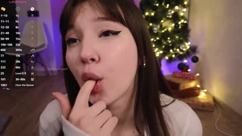 Snapshot of bonnyflower chatting on 12/24/24, 06:17 Eva online show from 12/24/24, 06:17