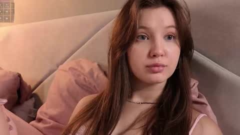 Snapshot of bonnyflower chatting on 09/13/25, 03:12 Eva online show from 09/13/25, 03:12