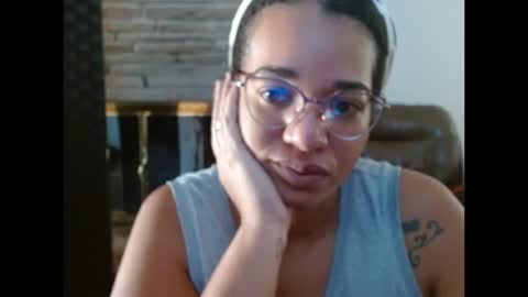 Queen Bon Vivantt online show from 10/10/25, 01:32