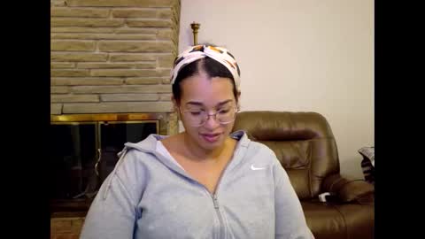 Queen Bon Vivantt online show from 01/14/26, 04:01