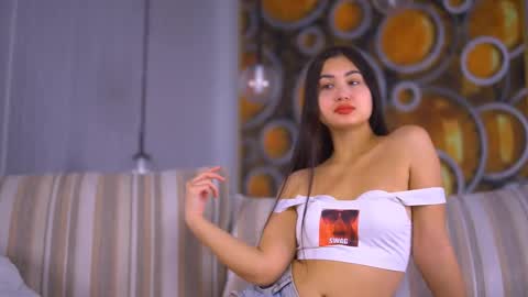 Snapshot of booble__beezy chatting on 01/05/26, 05:27 Bizzy online show from 01/05/26, 05:27