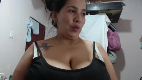 Snapshot of boobs_helling_ chatting on 04/14/26, 08:37 Luciana independent model online show from 04/14/26, 08:37