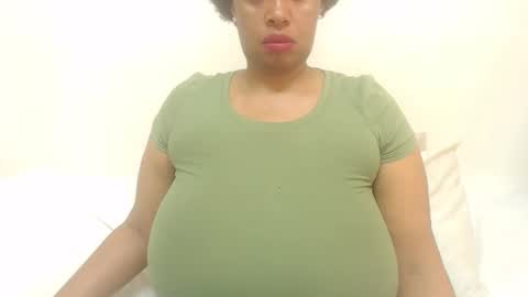 Snapshot of boobyqueen24 chatting on 03/13/26, 10:44 boobyqueen online show from 03/13/26, 10:44