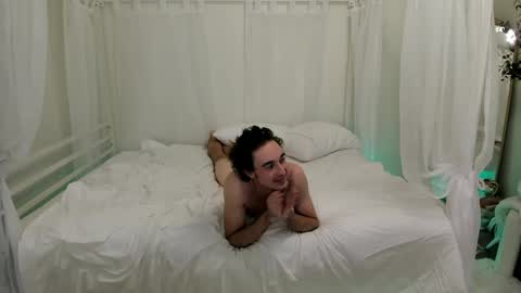 Miley online show from 02/27/25, 10:04