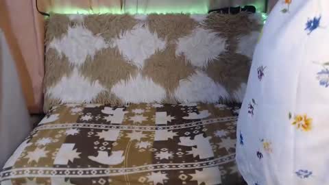 Snapshot of boobzy_hot chatting on 12/08/24, 06:54 Zy online show from 12/08/24, 06:54