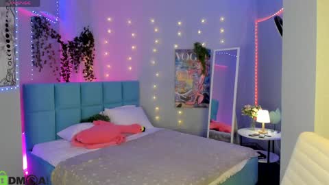 Snapshot of booozekirs_ chatting on 06/02/26, 02:57 Milena online show from 06/02/26, 02:57