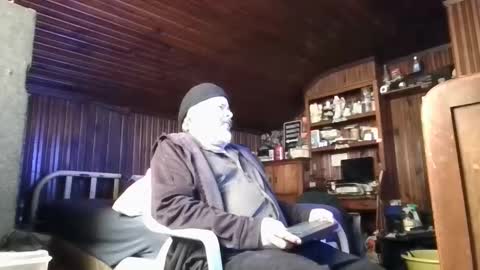 Booshwa online show from 01/13/25, 06:49