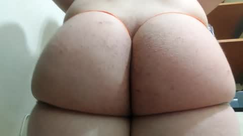 Snapshot of bootayfun chatting on 03/01/25, 10:13 online show from 03/01/25, 10:13