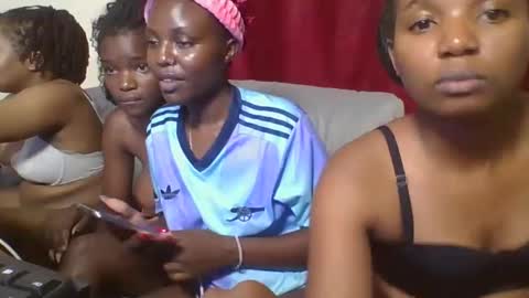 bootie_caramel online show from 02/24/25, 09:31