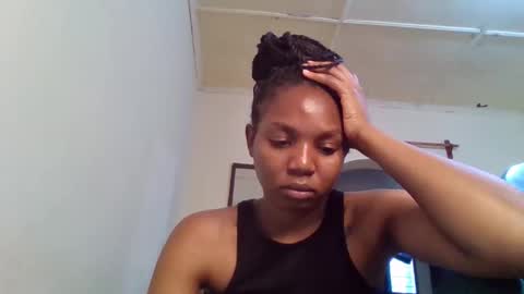 bootie_caramel online show from 09/29/25, 09:14