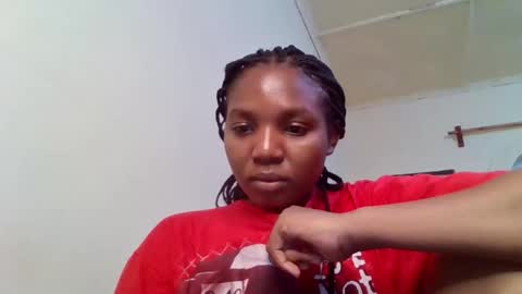 bootie_caramel online show from 10/13/25, 04:18