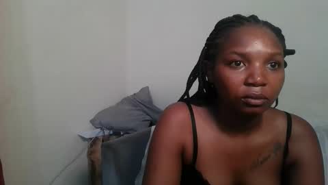 Snapshot of bootie_caramel chatting on 05/10/26, 01:05 bootie_caramel online show from 05/10/26, 01:05