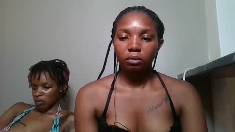 Snapshot of bootie_caramel chatting on 05/25/26, 06:25 bootie_caramel online show from 05/25/26, 06:25