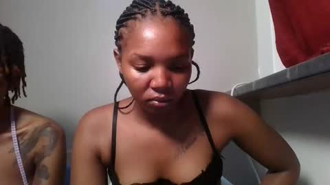 Snapshot of bootie_caramel chatting on 06/05/26, 12:22 bootie_caramel online show from 06/05/26, 12:22