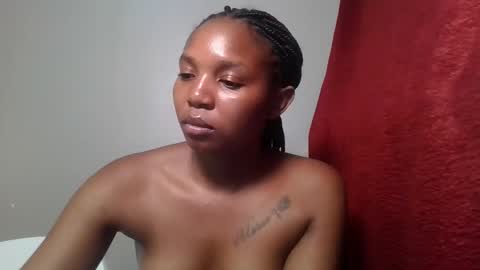 Snapshot of bootie_caramel chatting on 06/07/26, 02:48 bootie_caramel online show from 06/07/26, 02:48