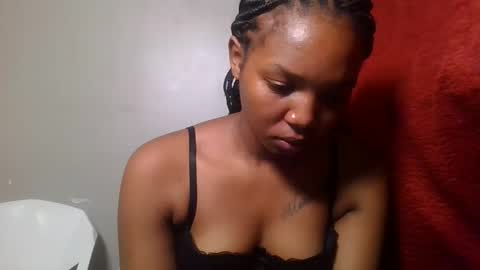 Snapshot of bootie_caramel chatting on 06/10/26, 12:15 bootie_caramel online show from 06/10/26, 12:15
