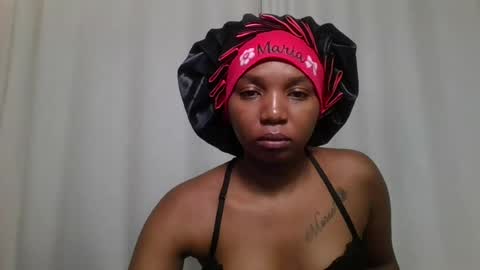 Snapshot of bootie_caramel chatting on 06/17/26, 01:52 bootie_caramel online show from 06/17/26, 01:52