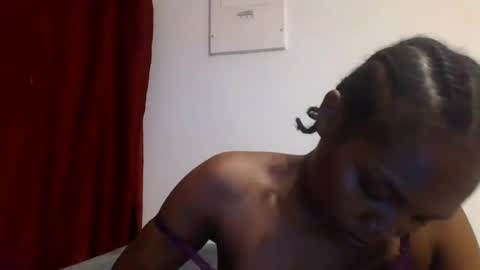 Snapshot of bootie_caramel chatting on 06/17/26, 06:42 bootie_caramel online show from 06/17/26, 06:42