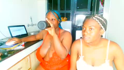 vee online show from 02/03/25, 09:18