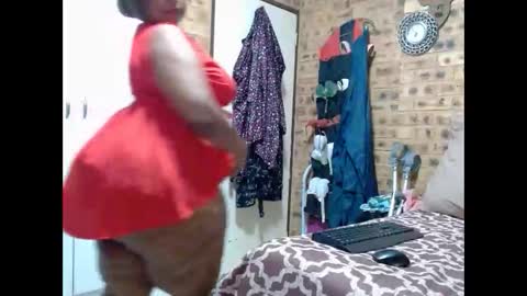 bootytwerkxxx online show from 02/15/26, 04:53