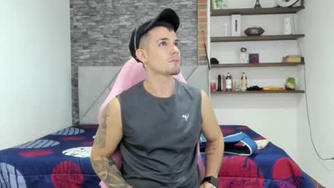 booyhott_ online show from 02/18/26, 07:43