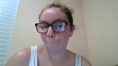 Snapshot of boricuabecky99 chatting on 07/29/26, 10:19 boricuabecky99 online show from 07/29/26, 10:19