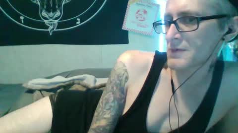 Snapshot of borisprice chatting on 01/05/25, 06:46 Boris Price online show from 01/05/25, 06:46