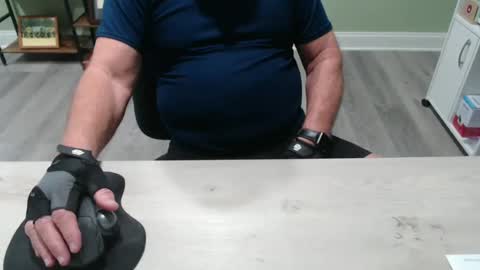 borntobebad2 online show from 01/04/25, 05:05