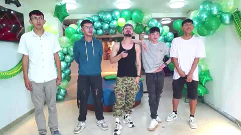 THOMAS AND DAMIAND online show from 03/03/25, 05:09