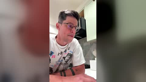 Snapshot of boscobel chatting on 04/18/26, 10:19 boscobel online show from 04/18/26, 10:19