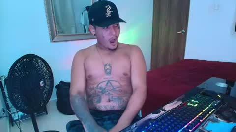 Snapshot of boss_master99 chatting on 06/11/26, 03:59 Jesus online show from 06/11/26, 03:59