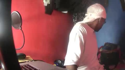 boss_playa98 online show from 02/25/25, 12:25