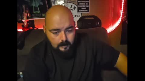 Snapshot of bossdeuce420 chatting on 04/17/26, 02:36 bossdeuce420 online show from 04/17/26, 02:36